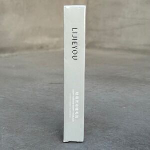 LIJIEYOU‎ Light Feather Smart Eye Black Eyeliner Pen Precision Tip